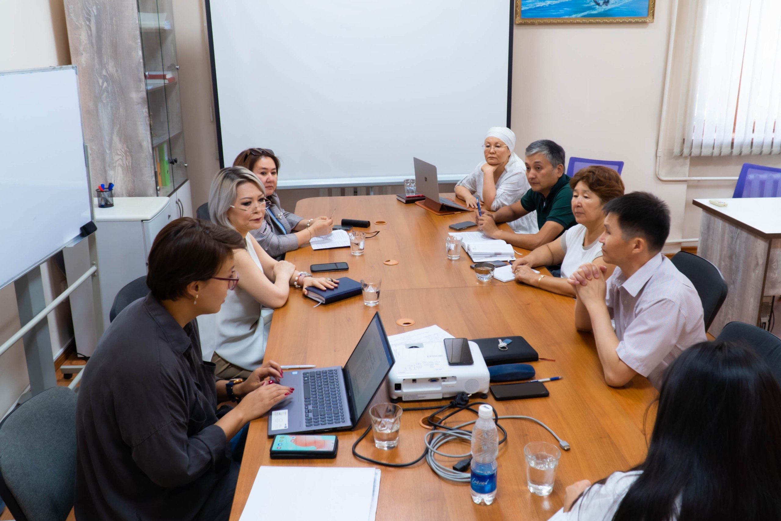 2023-жылдын 18-августунда Юстиция министрлигинде Кыргызстандагы медиация өкүлдөрү менен жолугушуу өткөрүлдү